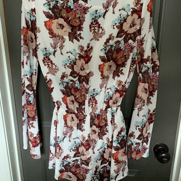 SMYM Red Rocks Romper - Picture 2 of 3